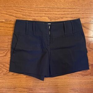 Saja Women's Shorts